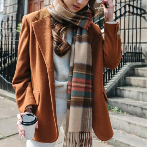 The House of Balmoral 100% Lambswool Scarf - Made in Scotland - Picture 1 of 2